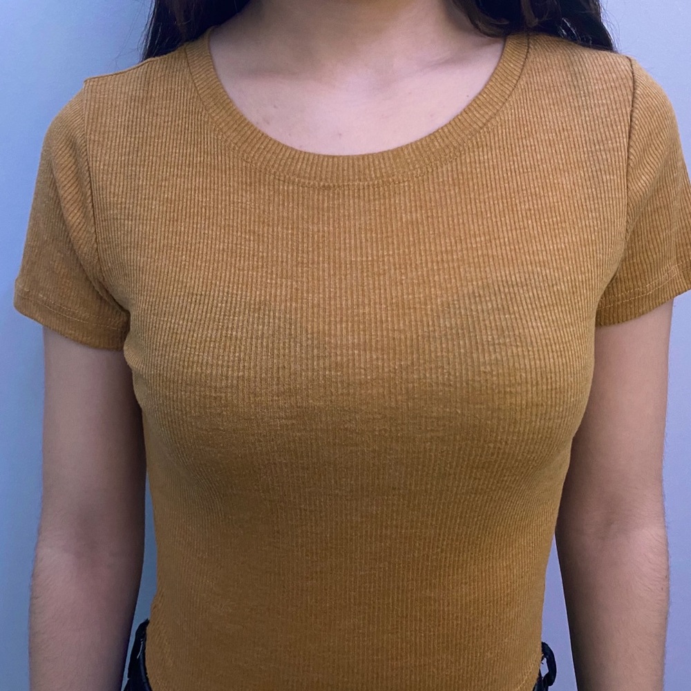 Yellow Tshirt || S